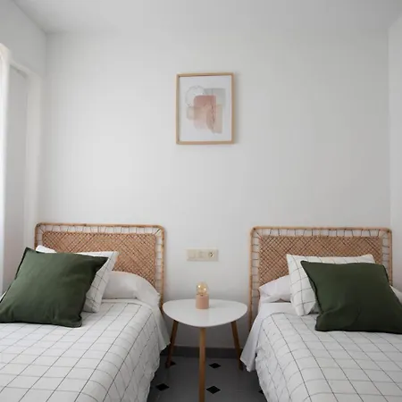 Segunda Linea Piscina Frente Al Mar Miramar