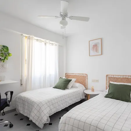 Apartament Segunda Linea Piscina Frente Al Mar Miramar